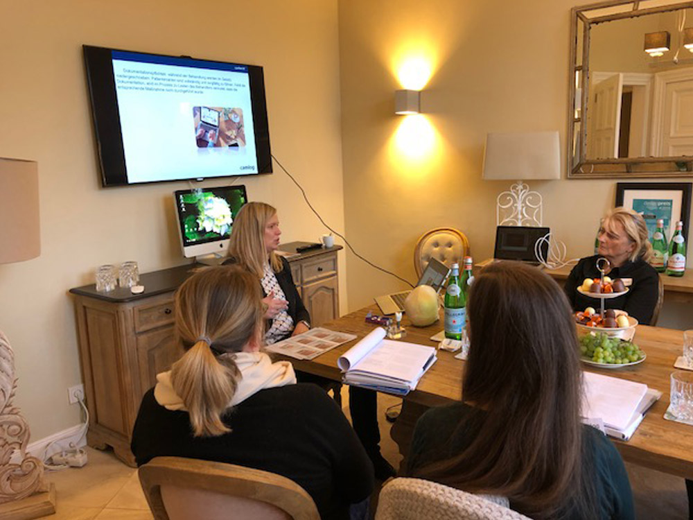 Implantatzentrum Alster - Dr. Leyli Behfar